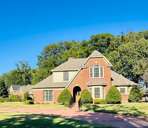 1292 Fairway Forest Dr, Memphis, TN 38016