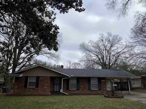 4052 Spiegel Dr, Memphis, TN 38116