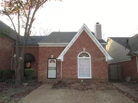 3555 Bishops Gate Dr, Memphis, TN 38115