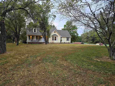 1147 Leapwood Enville Rd, Adamsville, TN 38310