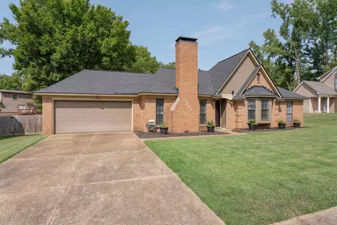 3741 Rippling Creek Ln, Memphis, TN 38135