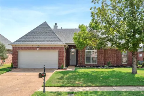 9813 Calderdale Dr, Cordova, TN 38016