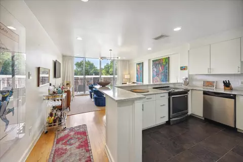 2195 Poplar Ave #307, Memphis, TN 38104