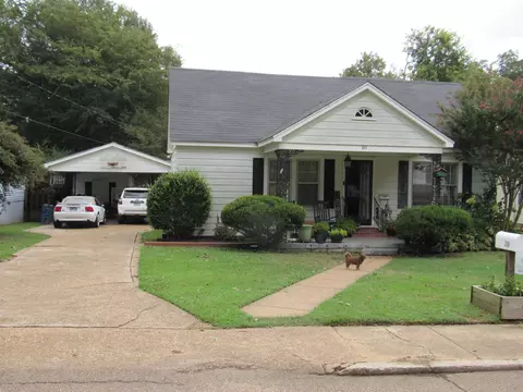 310 S Tipton St, Covington, TN 38019