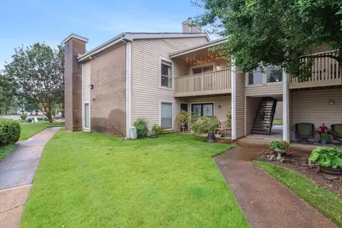 1701 Ridge Oak Pl #4, Memphis, TN 38120
