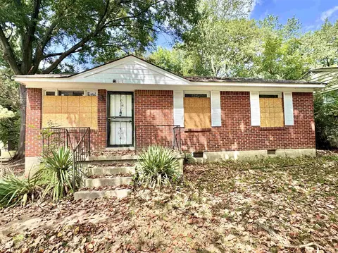 1616 Oberle Rd, Memphis, TN 38127