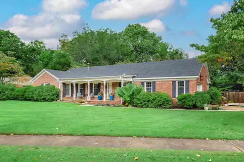704 Sherrod Ave W, Covington, TN 38019