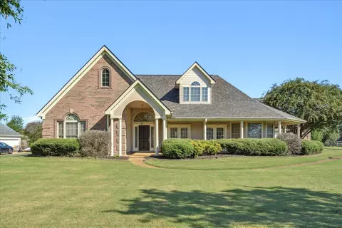 160 Kylie Gayle Dr, Oakland, TN 38060