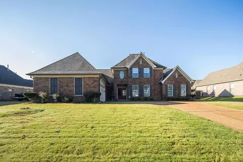 8807 Brunswick Farms Dr, Arlington, TN 38002