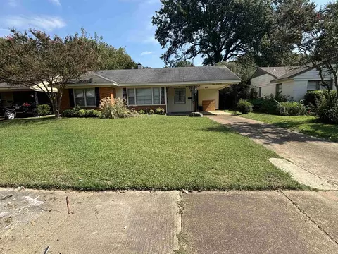 1548 Ivy Rd, Memphis, TN 38117