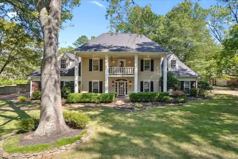 1950 Riverdale Rd, Germantown, TN 38138