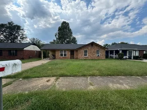 3819 Marsonne St, Memphis, TN 38109
