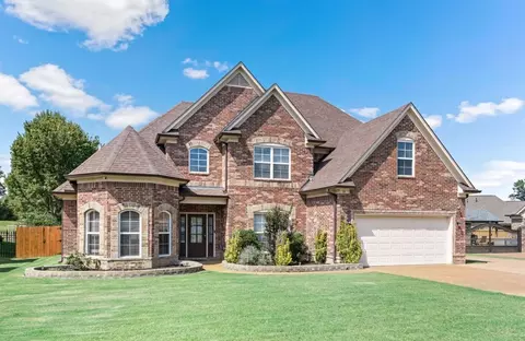 75 Pine Meadows Dr, Oakland, TN 38060