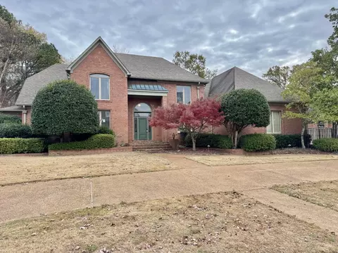 3490 Classic Dr, Memphis, TN 38125