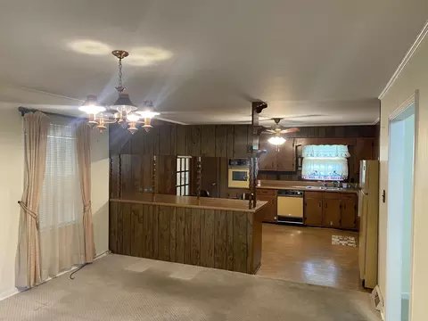 390 Central Ave, Savannah, TN 38372 photo 8