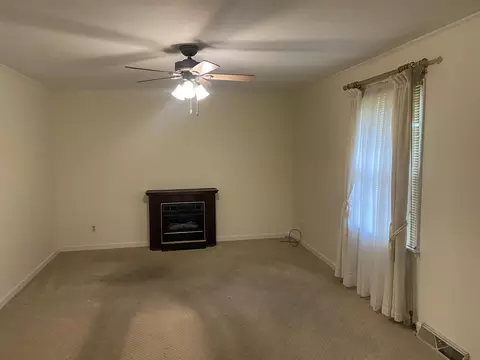 390 Central Ave, Savannah, TN 38372 photo 5