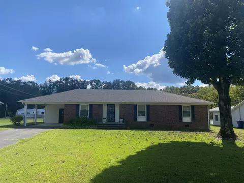 390 Central Ave, Savannah, TN 38372
