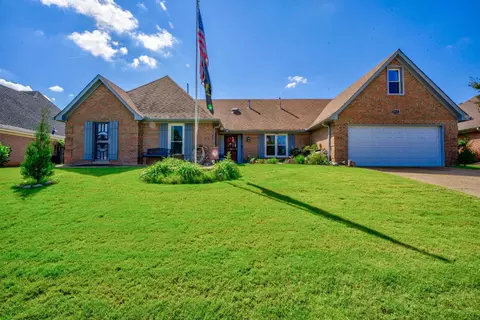 8921 Chimneyrock Blvd, Memphis, TN 38016