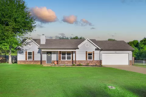 402 Country Meadow Ln, Drummonds, TN 38023