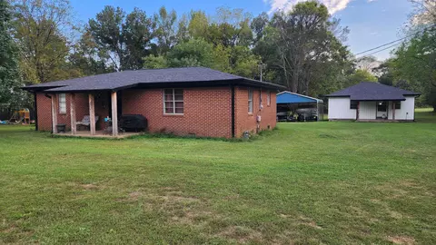290 N Main St, Saltillo, TN 38370