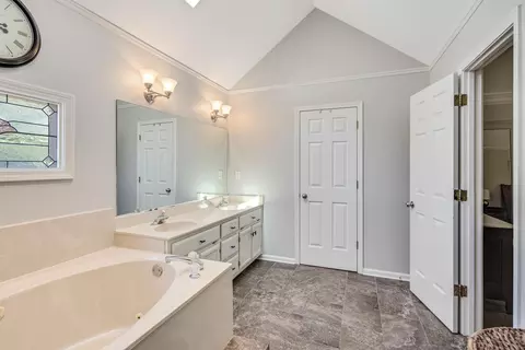 3375 Stone Creek Cv, Collierville, TN 38017 photo 22