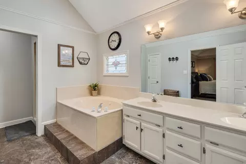 3375 Stone Creek Cv, Collierville, TN 38017 photo 23