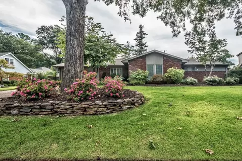 5263 Southwood Dr, Memphis, TN 38120