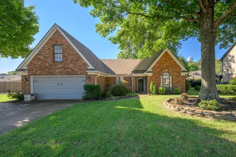 3136 Via Lopez Dr, Bartlett, TN 38133