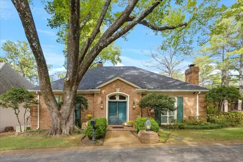 6396 N Massey Hill Dr, Memphis, TN 38120