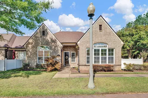 1347 Calumet Farms Dr #23, Collierville, TN 38017