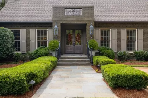 176 E Chickasaw Pkwy, Memphis, TN 38111