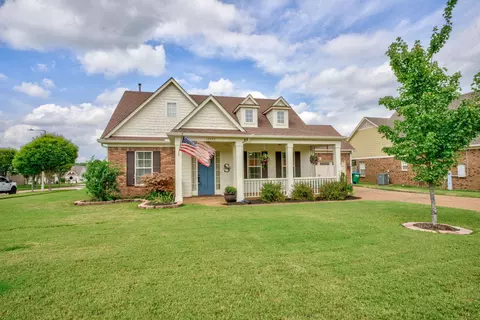 12572 Magnolia Bend Dr, Arlington, TN 38002