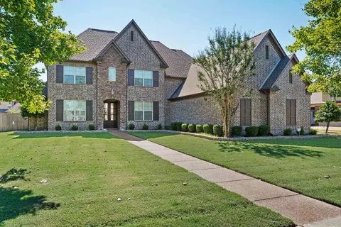 9309 Cielo Dr, Germantown, TN 38138