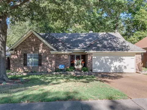 6330 Baird Ln, Bartlett, TN 38135