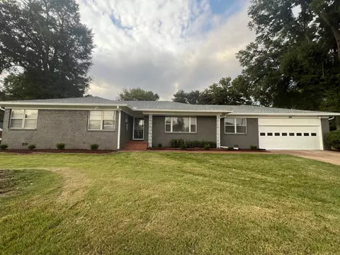 800 E Shelby Dr, Memphis, TN 38116