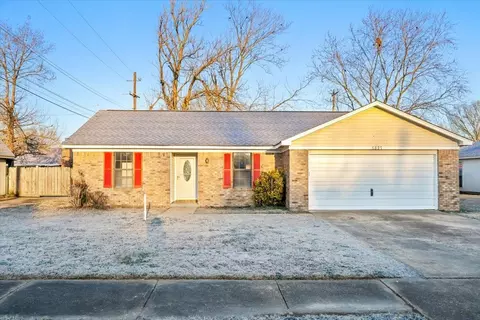 7827 Hickory Meadow Rd, Millington, TN 38053