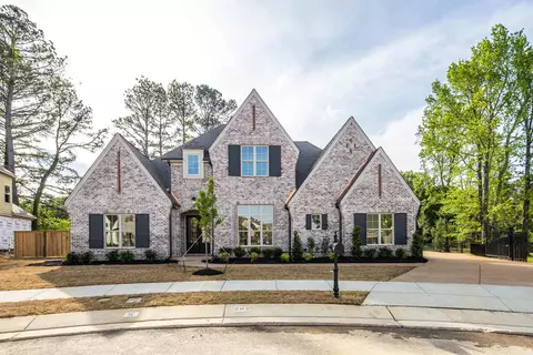 587 Cedar Shadows Cir W, Collierville, TN 38017