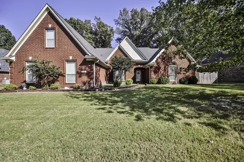 4172 Strawbridge Dr, Bartlett, TN 38135
