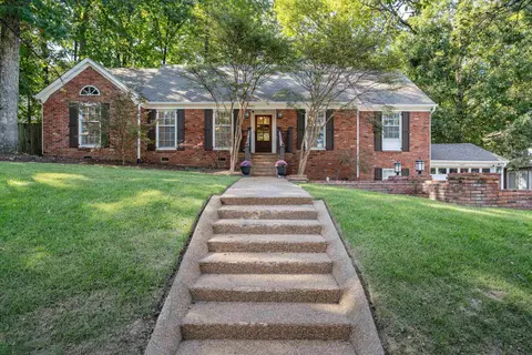 1327 Glen Oaks Dr, Memphis, TN 38119