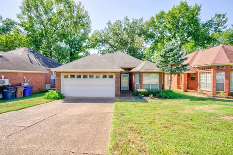 3179 Clubview Cv, Lakeland, TN 38002