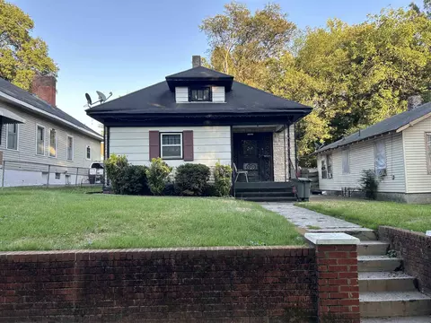 1244 Cummings Dr, Memphis, TN 38106