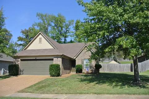 10470 Redmond Cir N, Cordova, TN 38016