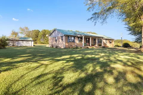 11 Barnstable Rd, Corinth, MS 38834