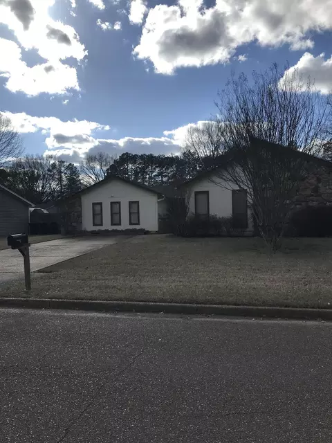 1025 Quail Chase Ln, Collierville, TN 38017