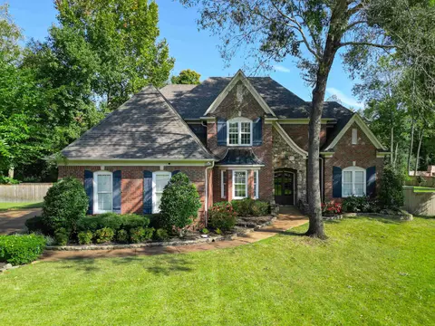 72 Fern Glade Cv, Cordova, TN 38018