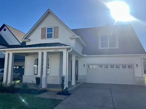 10207 Louanne Dr, Collierville, TN 38017