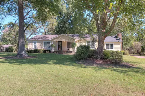 2720 Charles Bryan Rd, Bartlett, TN 38134