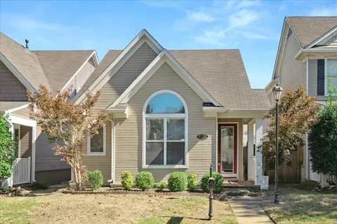 1388 Harbor Park Dr, Memphis, TN 38103