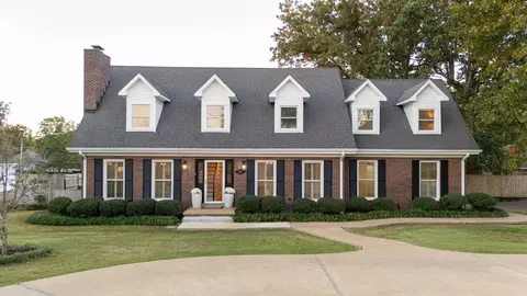 495 Bowen Dr, Savannah, TN 38372
