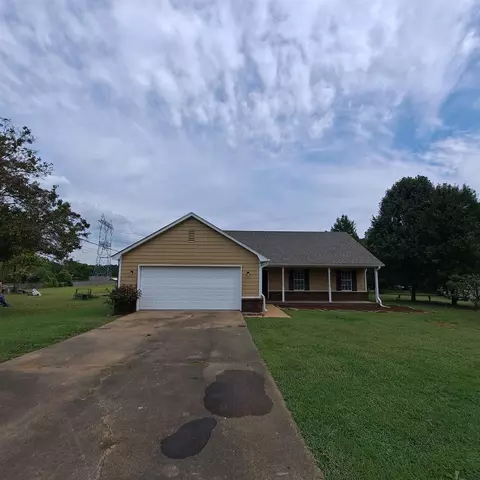 93 Navaho Cv, Millington, TN 38053